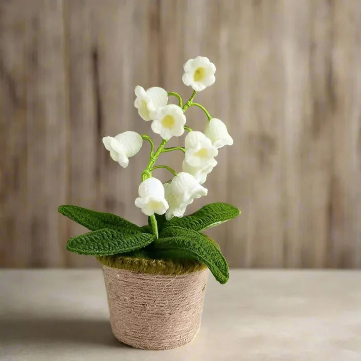 LitLamp™ Floral Crochet Lamp